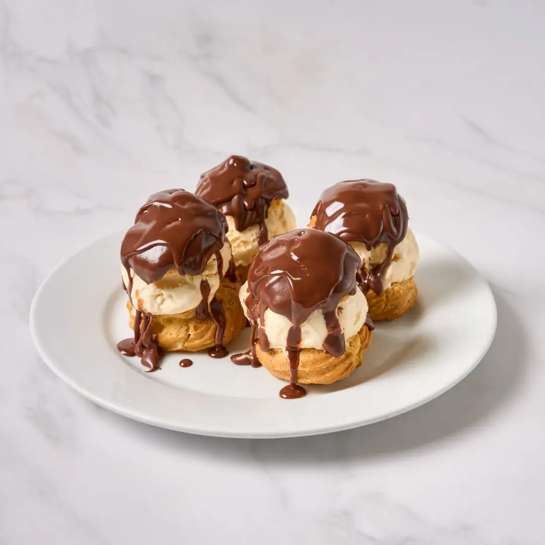 Profiteroles Chocolate